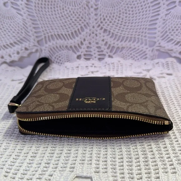 Coach Wristlet Signature Canvas Corner Zip Gold Logo Brown & Tan w/Stripe 58035 - Picture 9 of 12